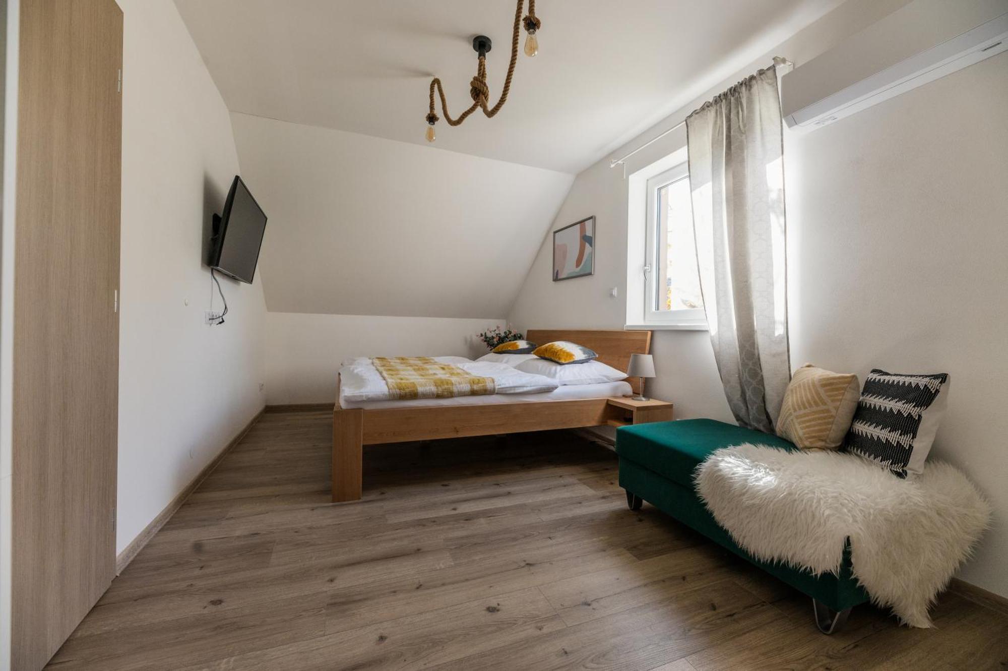 Rekreacni Dum U Jezer, Milovice 6 Villa Kültér fotó