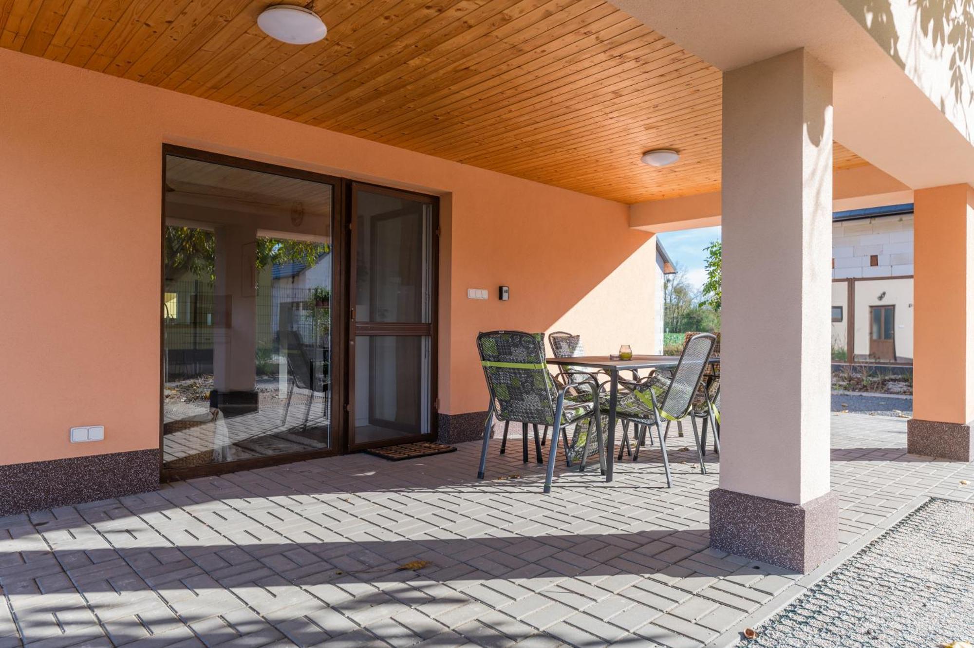 Rekreacni Dum U Jezer, Milovice 6 Villa Kültér fotó
